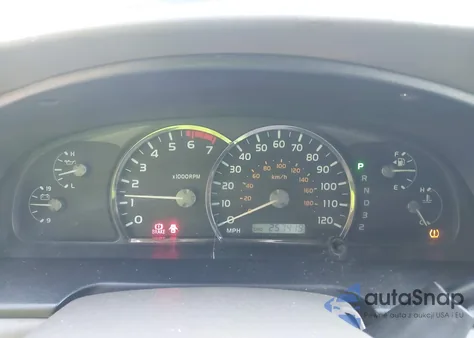 2005 Toyota Sequoia Sr5 V8 z USA, uszkodzony, nr VIN 5TDBT44A05S239823